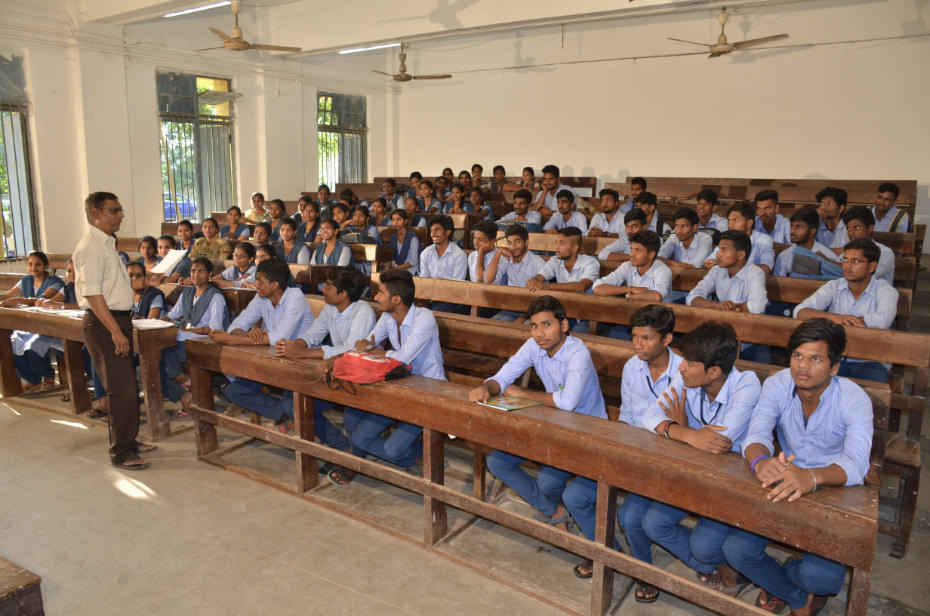 Government College (Autonomous) Rajahmundhry Classrooms photo 5